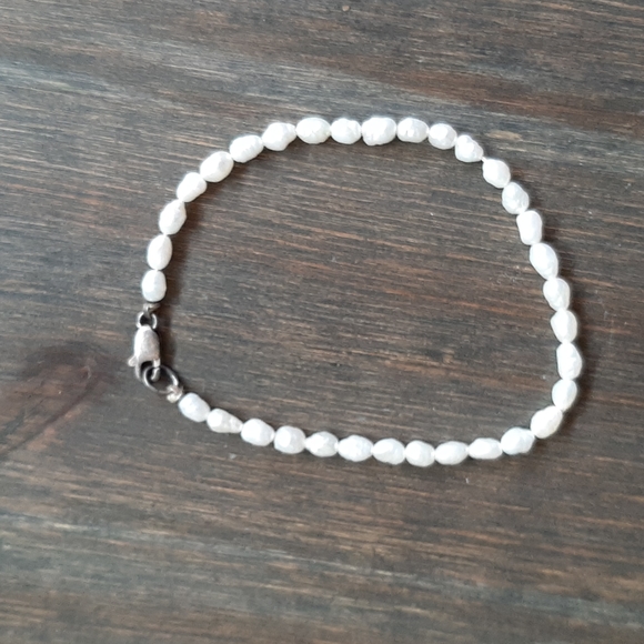 Freshwater seed Pearl necklace and bracelet Set - Picture 4 of 8